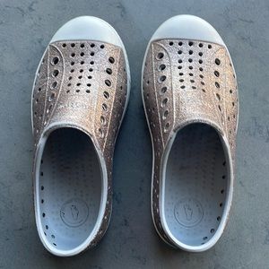 Native Jefferson Girls Sandals